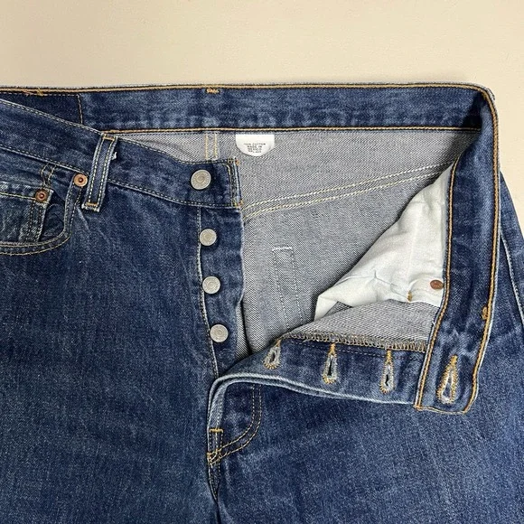 Vintage Levis 501 Jeans Mens 34x30 Straight Button Fly Blue Original Fit Y2K - Picture 4 of 12
